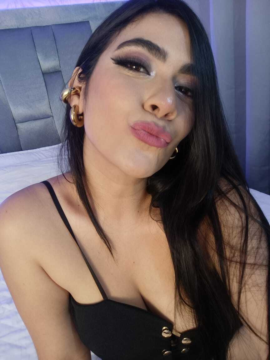 Interprète ManisshaHills Photo 12