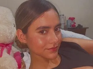 Image de profil du modèle de webcam IsabellaClarkeC