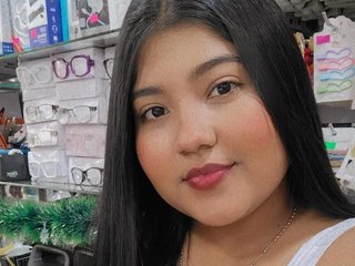 Image de profil du modèle de webcam mysticlatina