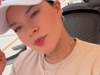 Elia_27 Profilbild des Cam-Modells