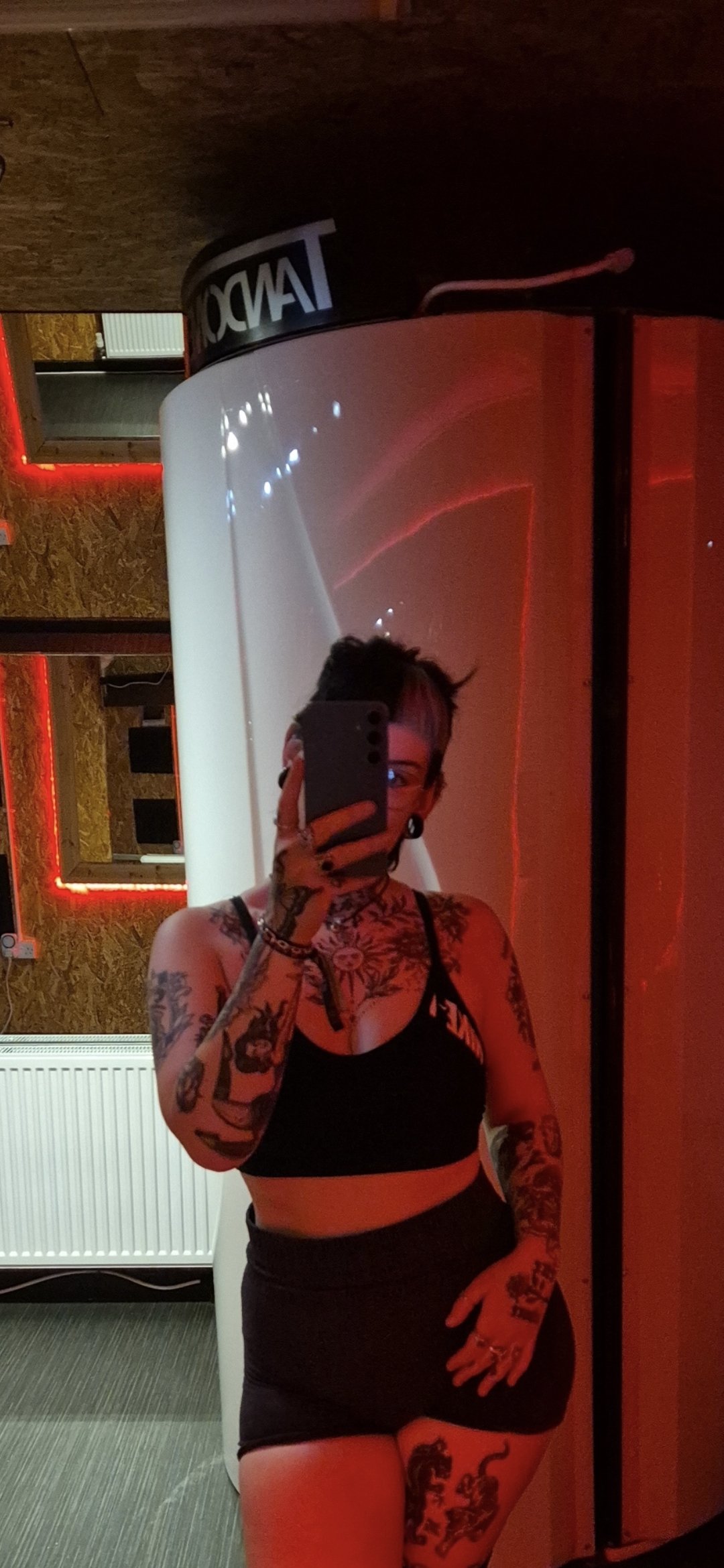 Interprete TaraNoire Foto 1