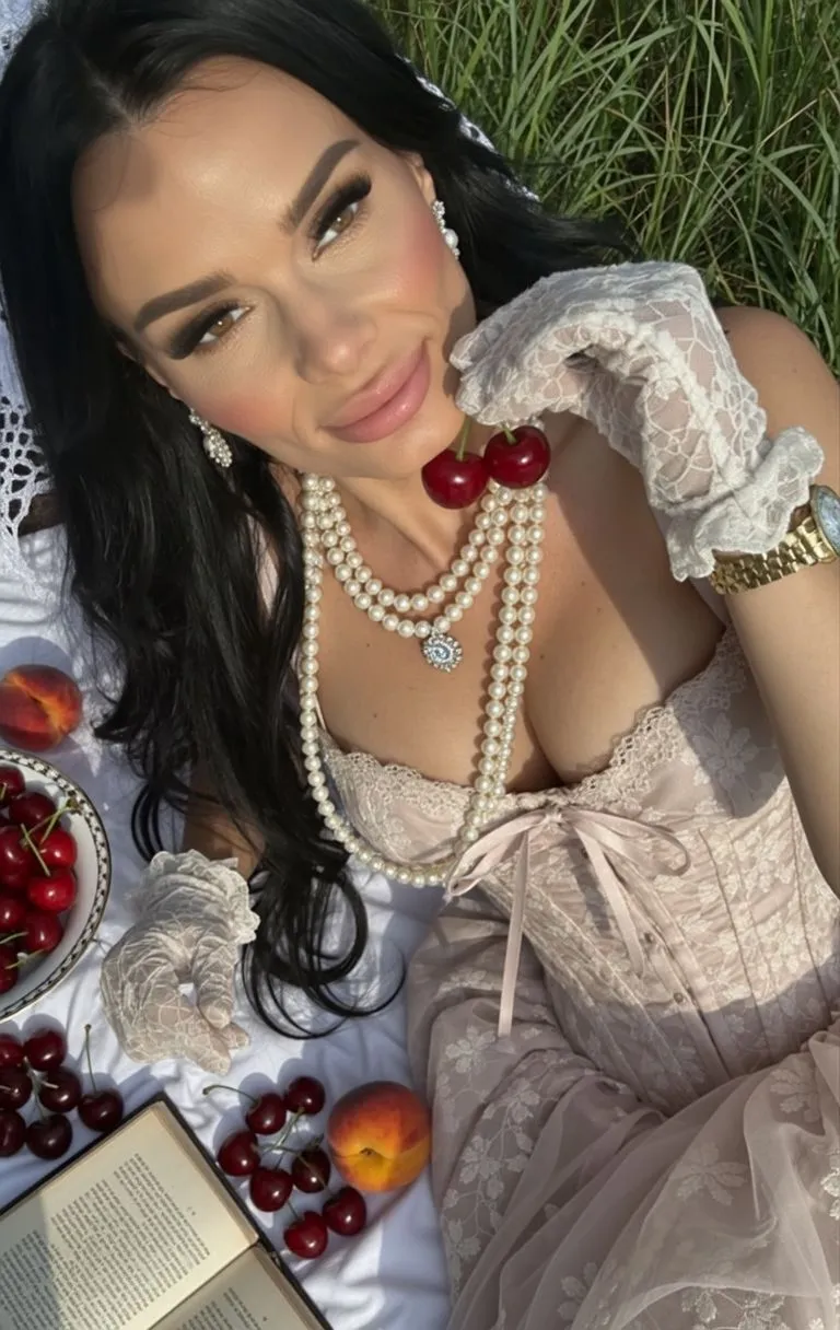 Performer AmyChristie Photo 11