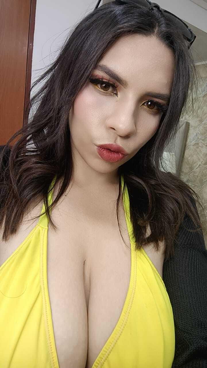 Performer Violeta_Stonee Photo 10