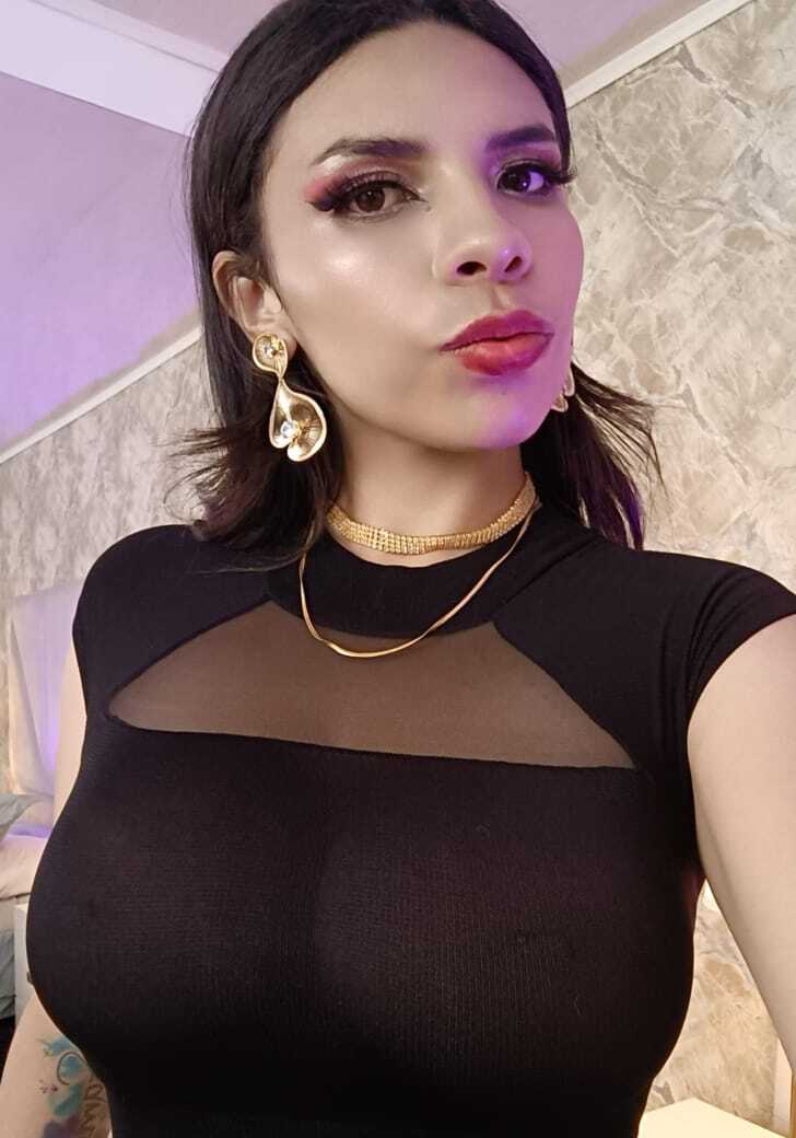 Performer Violeta_Stonee Photo 6