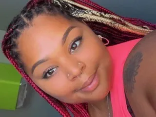 Image de profil du modèle de webcam ReddVelvett