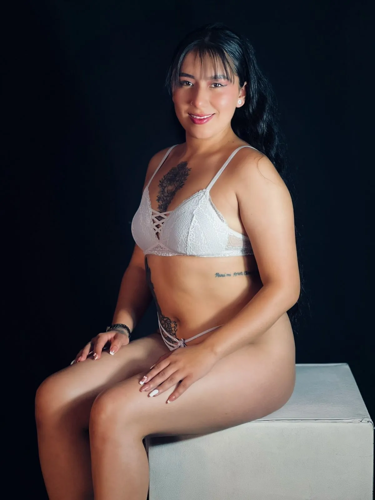 Interprete HailySwett Foto 6