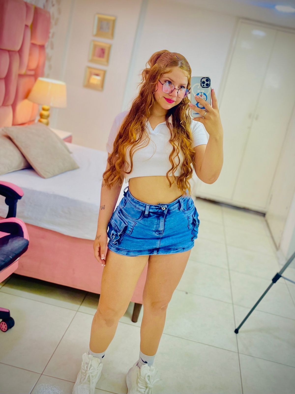 Performer EimmyJones Photo 12