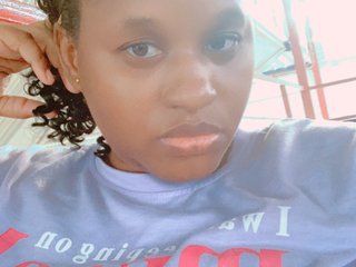 Imagen de perfil de modelo de cámara web de QueenTina19