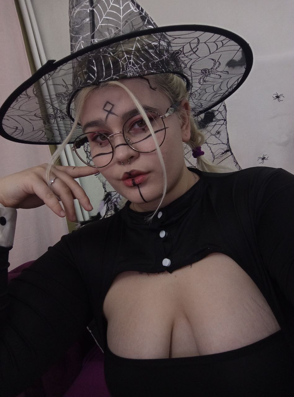 Artist DanicaMonro Foto 1