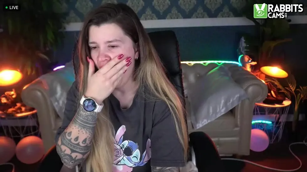 Interprète AmellyMillyy Vidéo 1