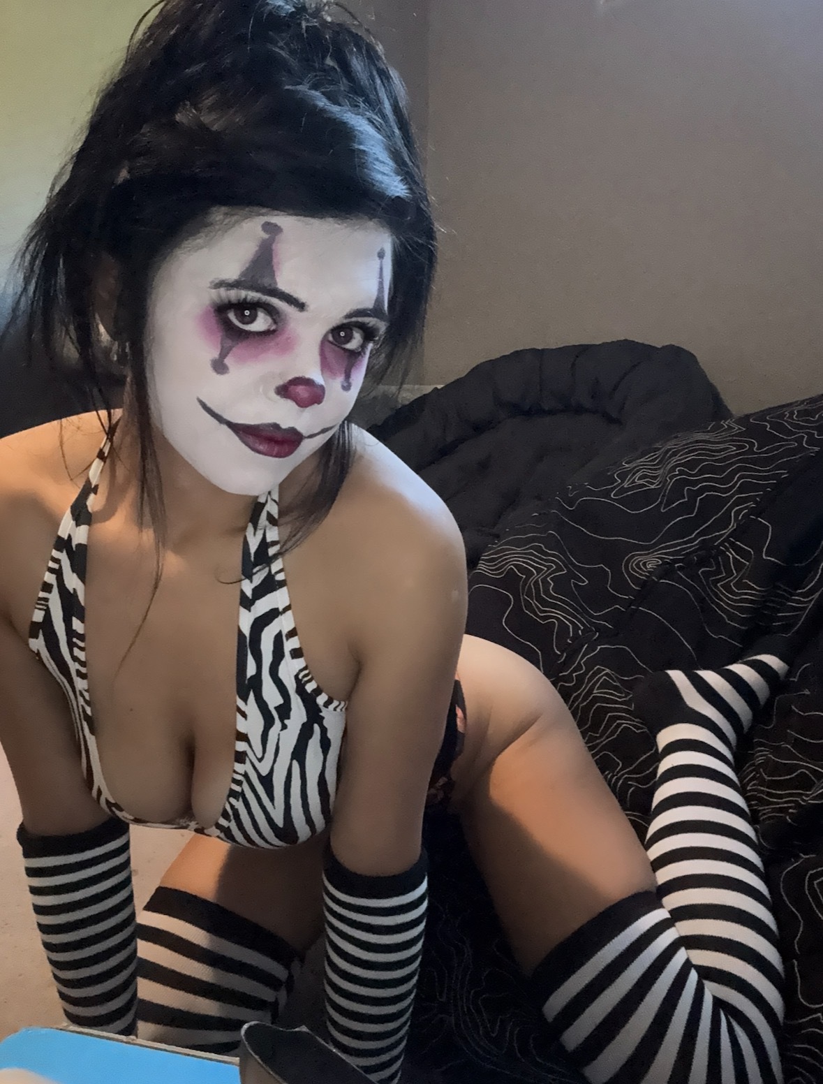 Performer MollyGenelle Photo 7