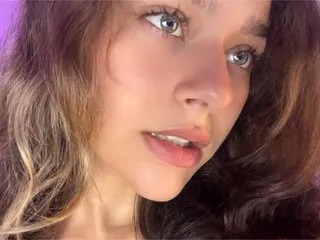Imagen de perfil de modelo de cámara web de Littlecheerry69
