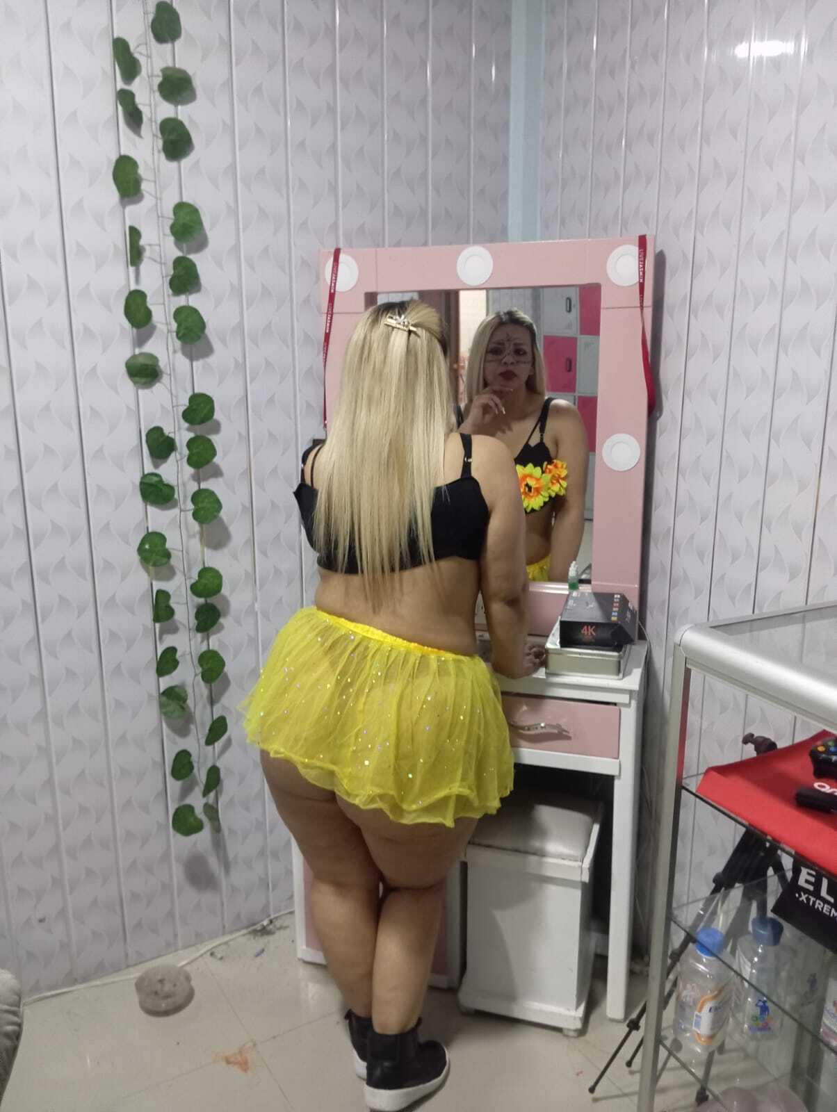 Artista Kathaleyagrayyass Foto 1