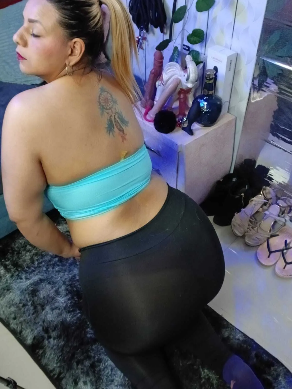 Artiest Kathaleyagrayyass Foto 10