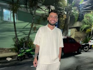 Imagen de perfil de modelo de cámara web de hornycousins