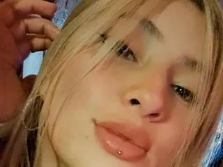 missylove303av profilbild på webbkameramodell