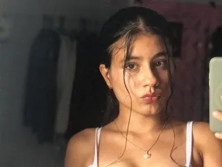 Mia_Isabella18 profilbild på webbkameramodell
