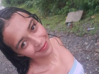 aryaskinnyycm cam model profile picture