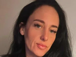 bustylexysquirts cam model profile picture