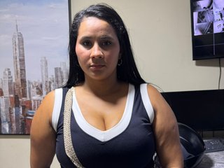 rosariio25 profilbild på webbkameramodell 