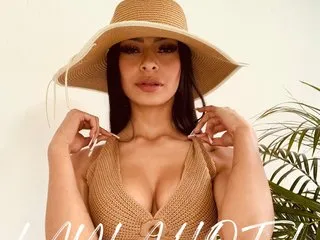 laylahotl profilbild på webbkameramodell