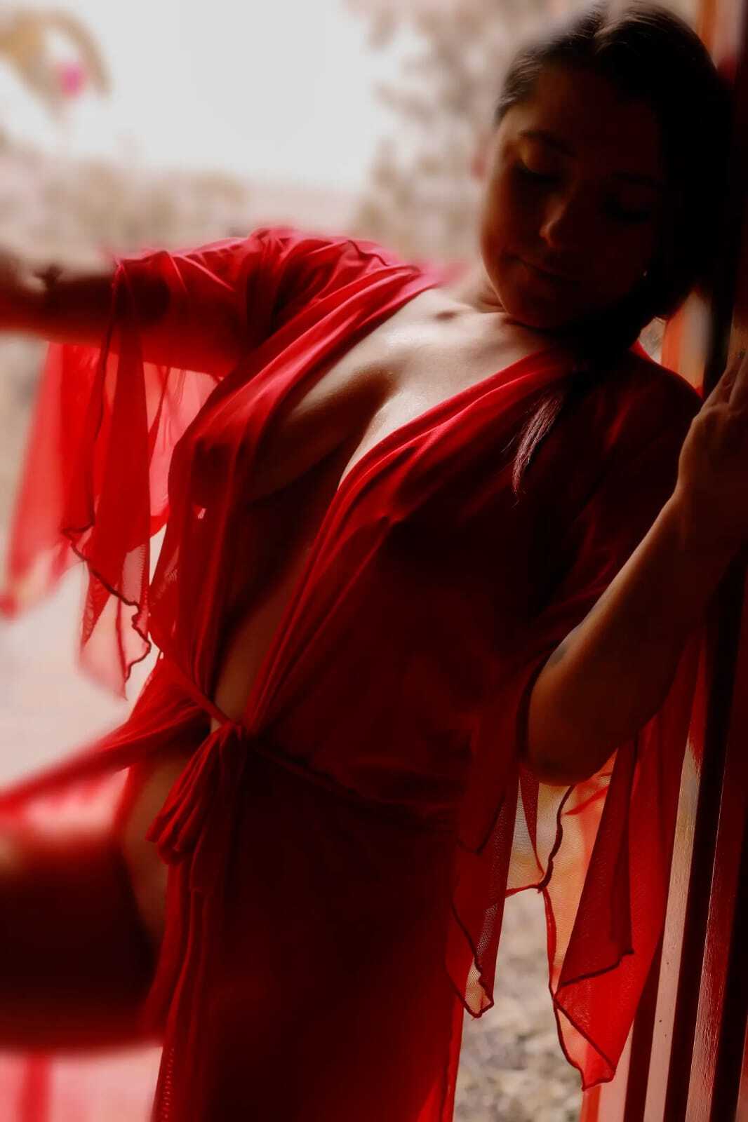 Performer LuluSweett Photo 10