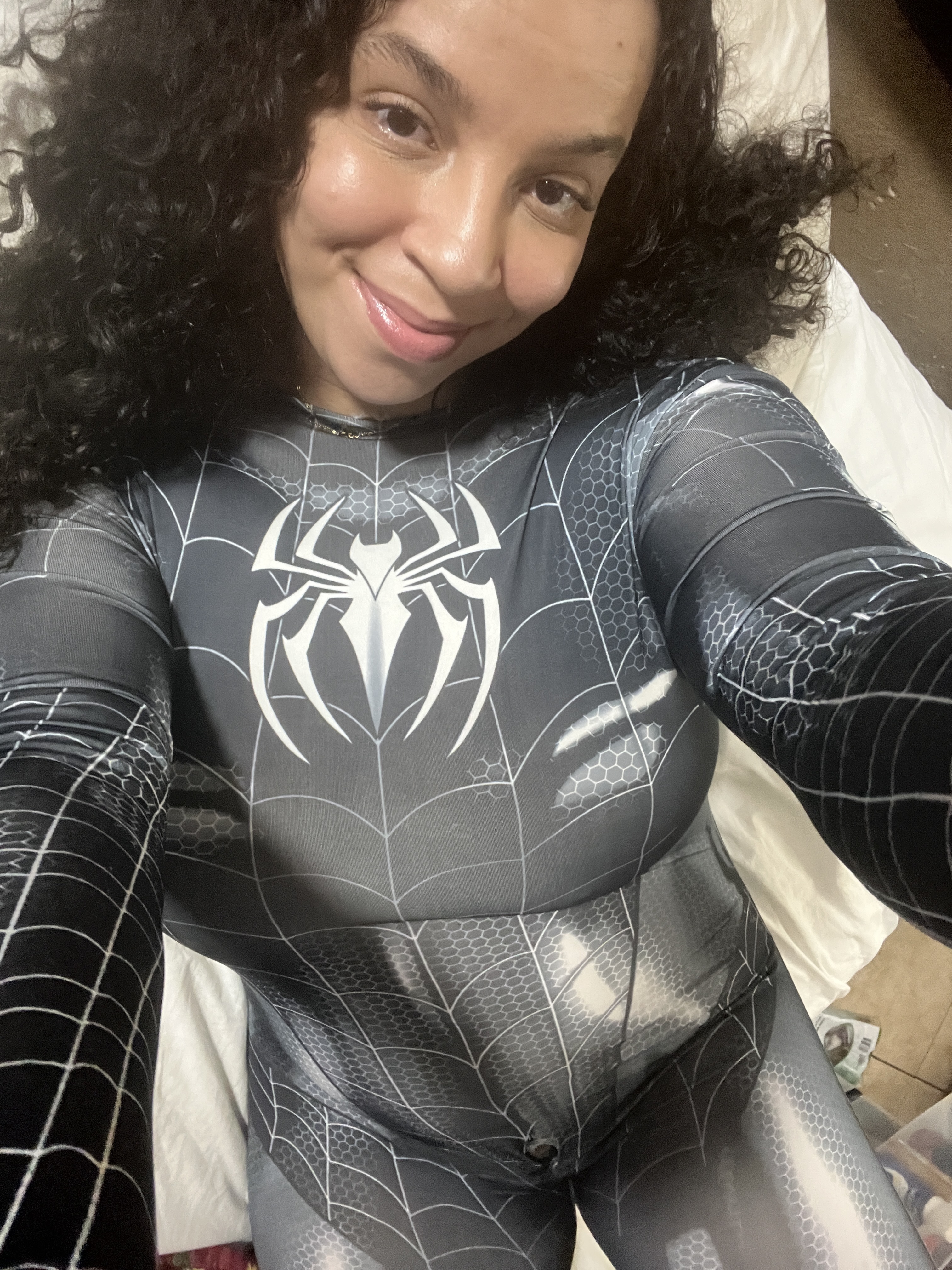 Performer lotuzpetals Photo 3