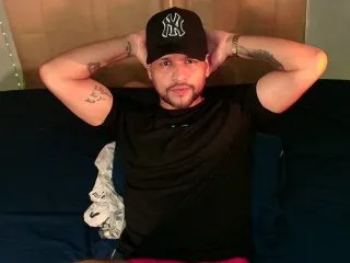 Imagen de perfil de modelo de cámara web de LucasGael
