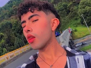 NoaHunter cam model profile picture