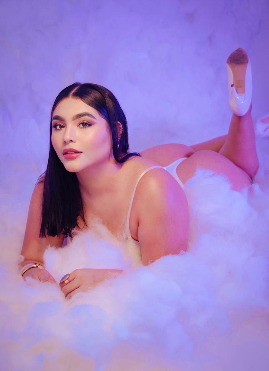 Intérprete MadelineSaint Foto 4