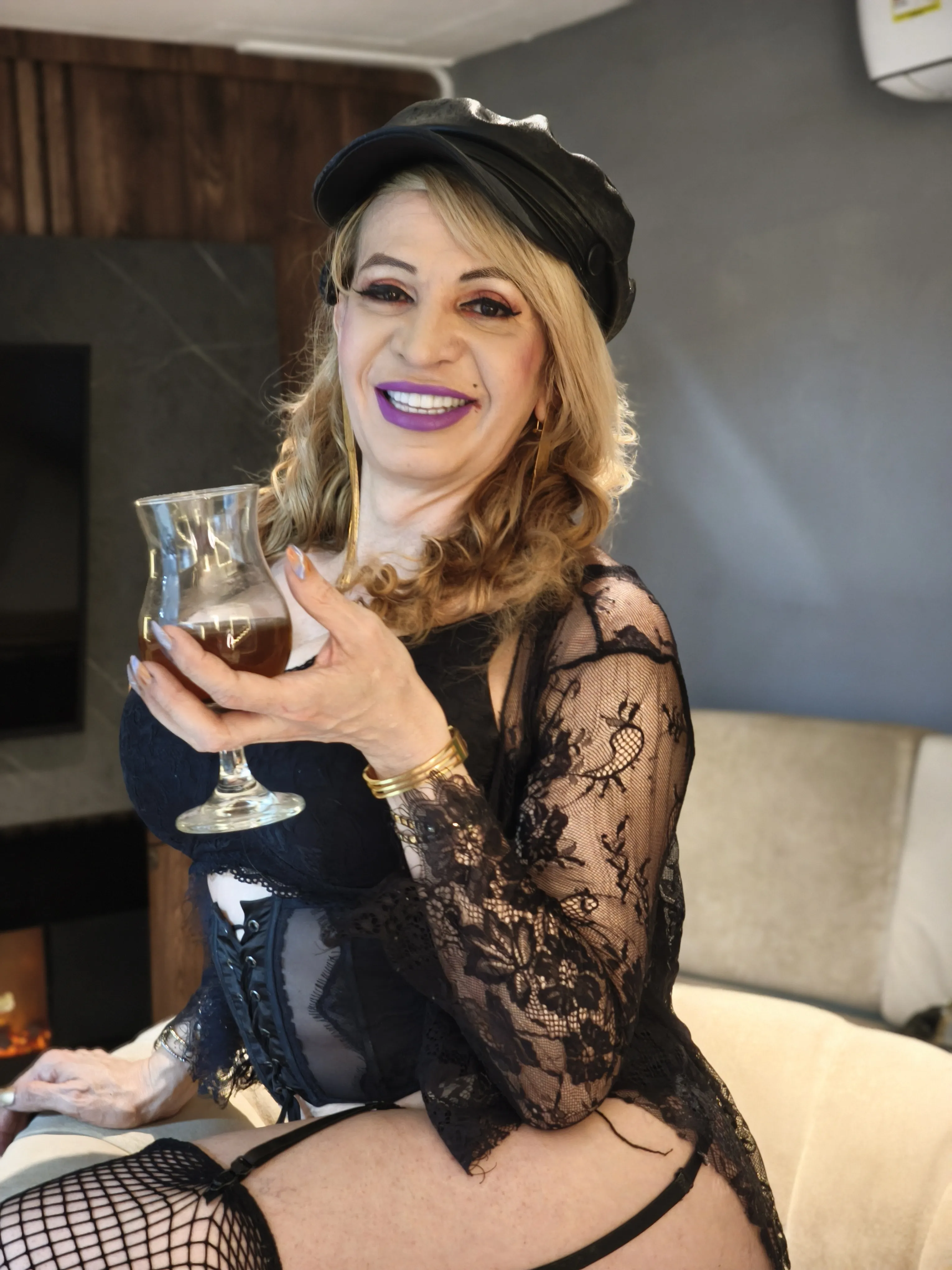 Intérprete DominaInfinity Foto 4