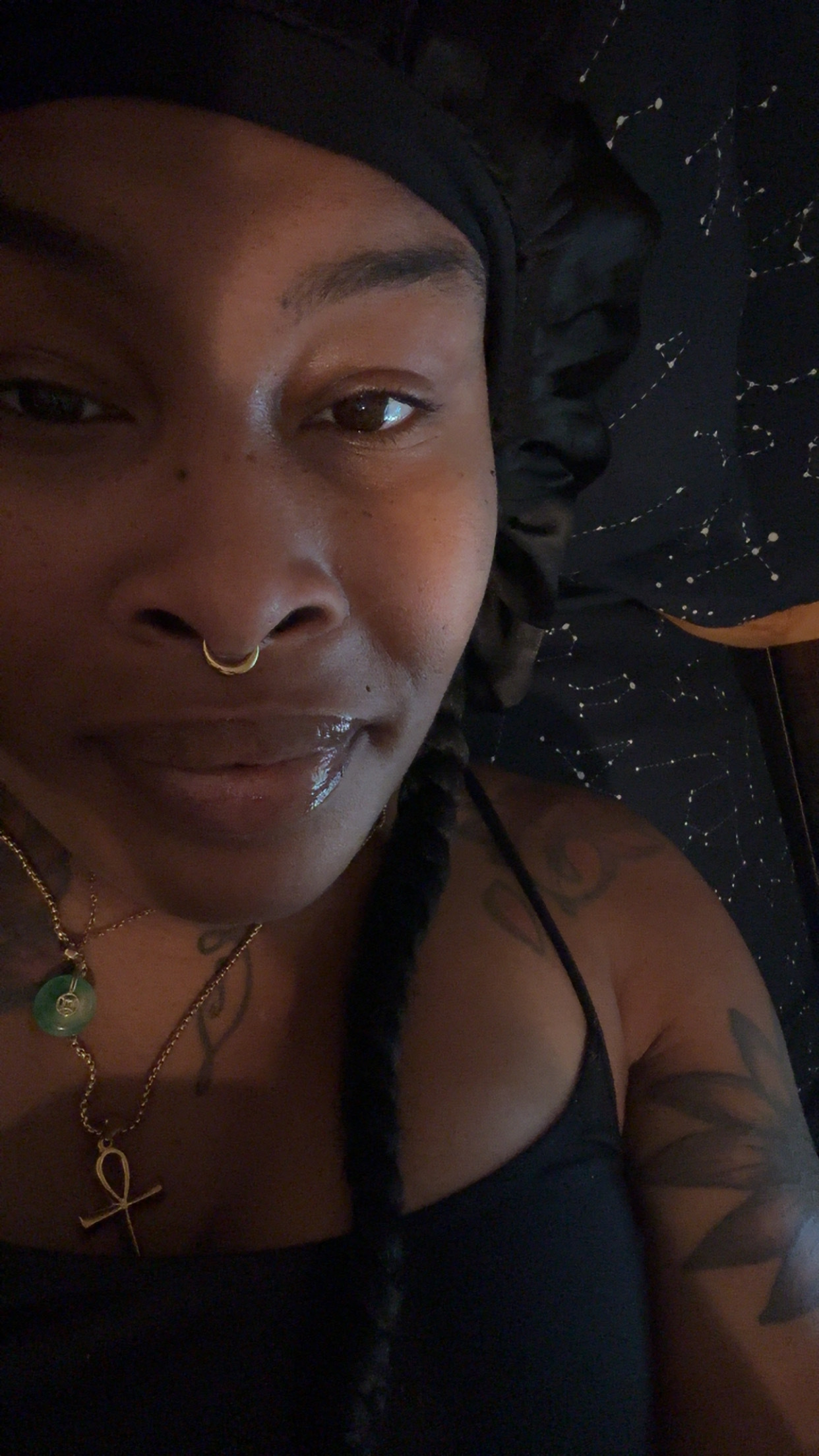 Intérprete Tallandvoluptuous Foto 11