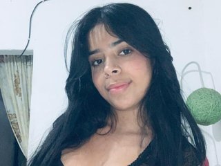 Imagen de perfil de modelo de cámara web de IzzieMayson