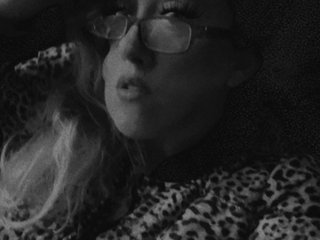 Trixyanne cam model profile picture