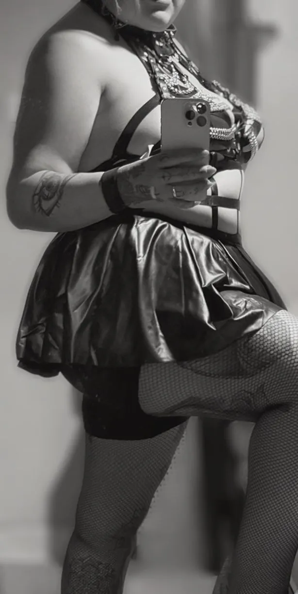 Artist StarrySeductressRuby Foto 1