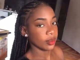 michellestrada immagine del profilo del modello di cam