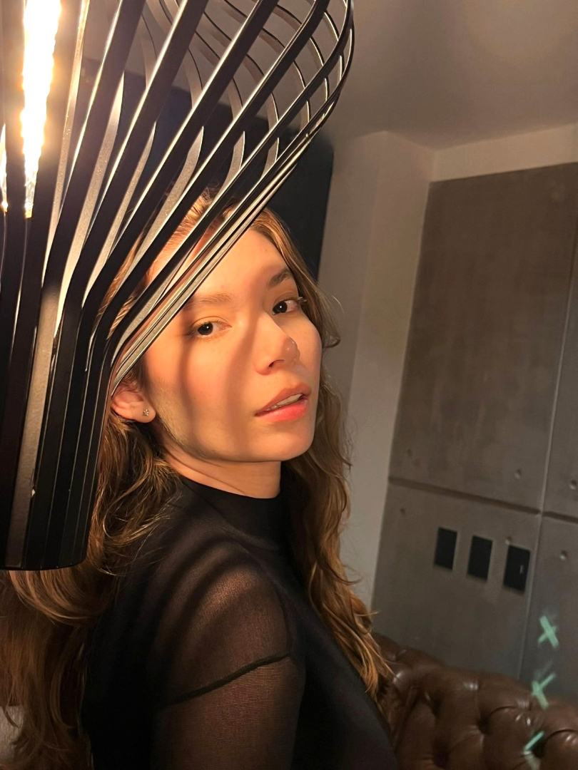 Artista Daakottaa Foto 1