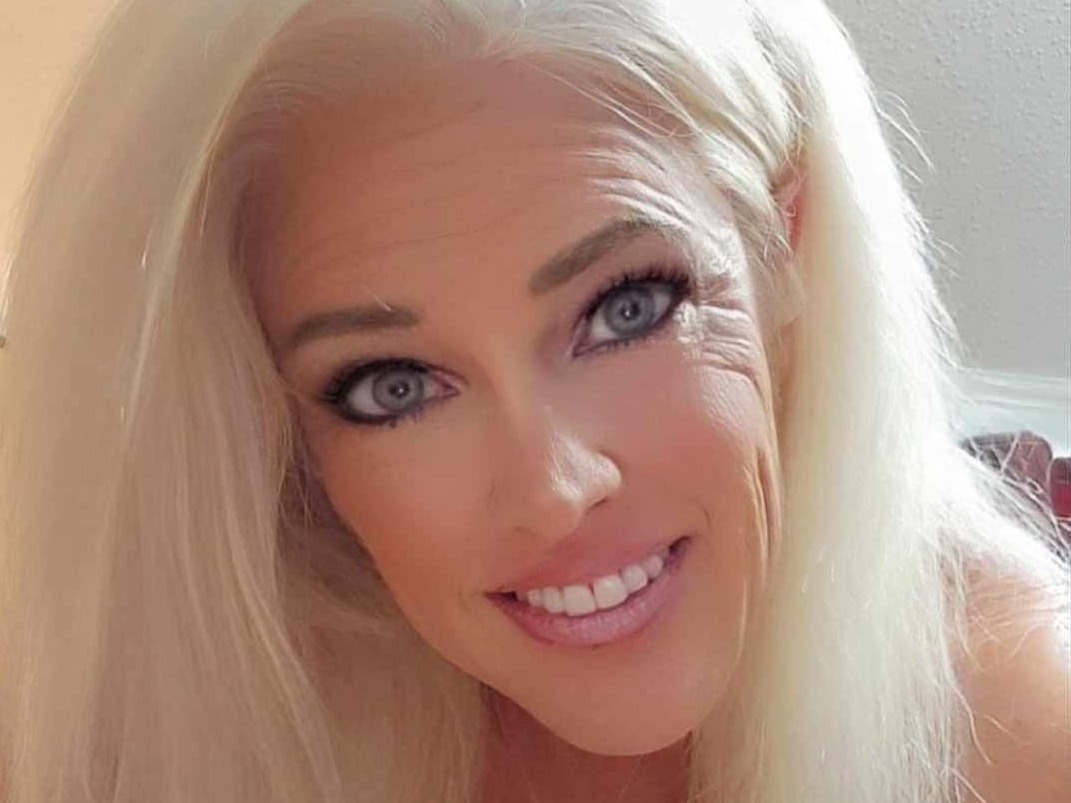 Interprete BustyBarbiXXXX Foto 6