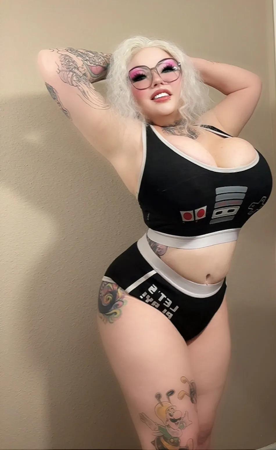 Interprète RaelynnRiley Photo 3