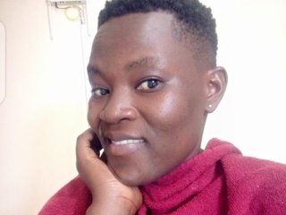 Imagen de perfil de modelo de cámara web de SassyN