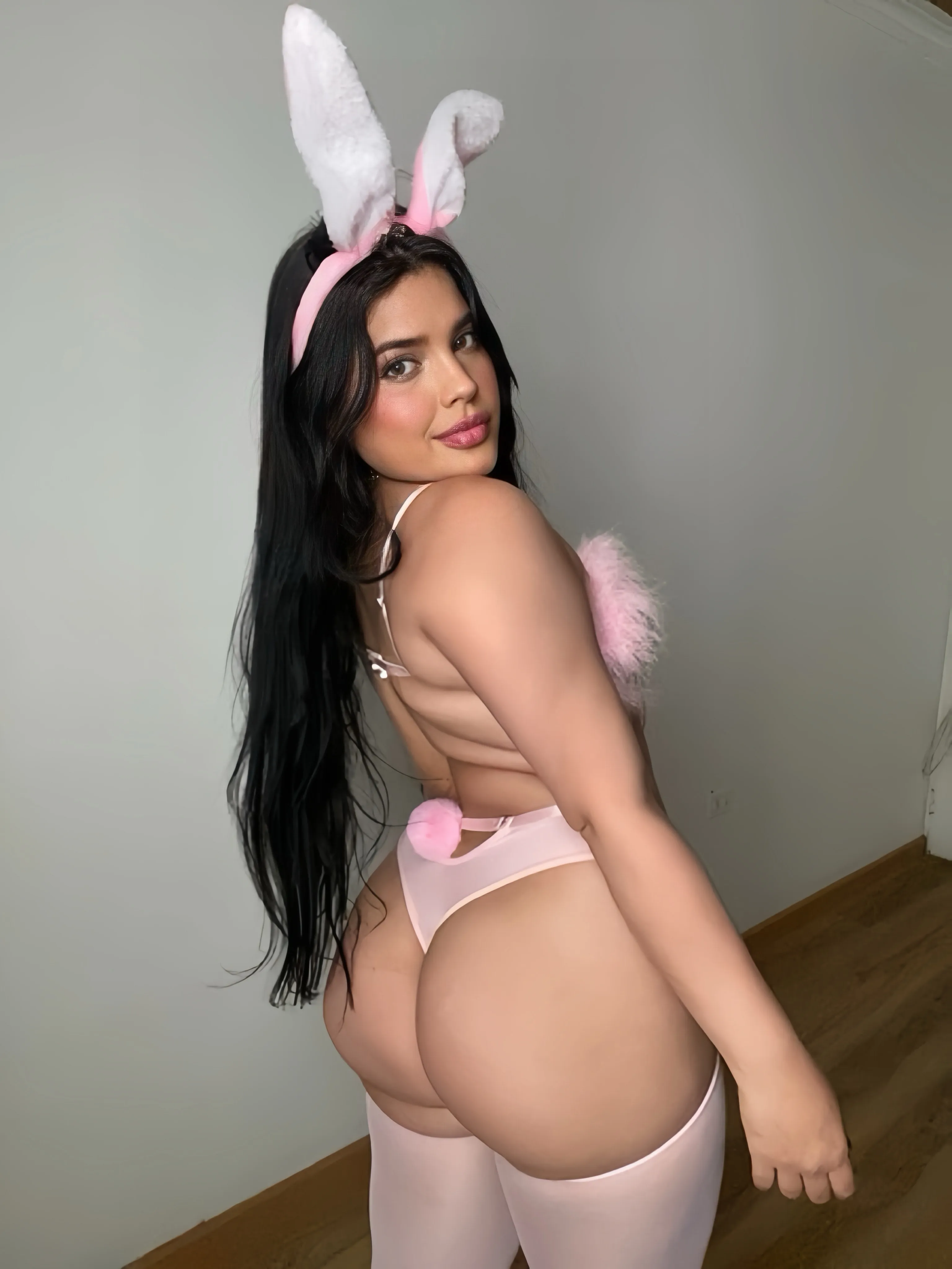 Performer Maxinekinky Photo 6