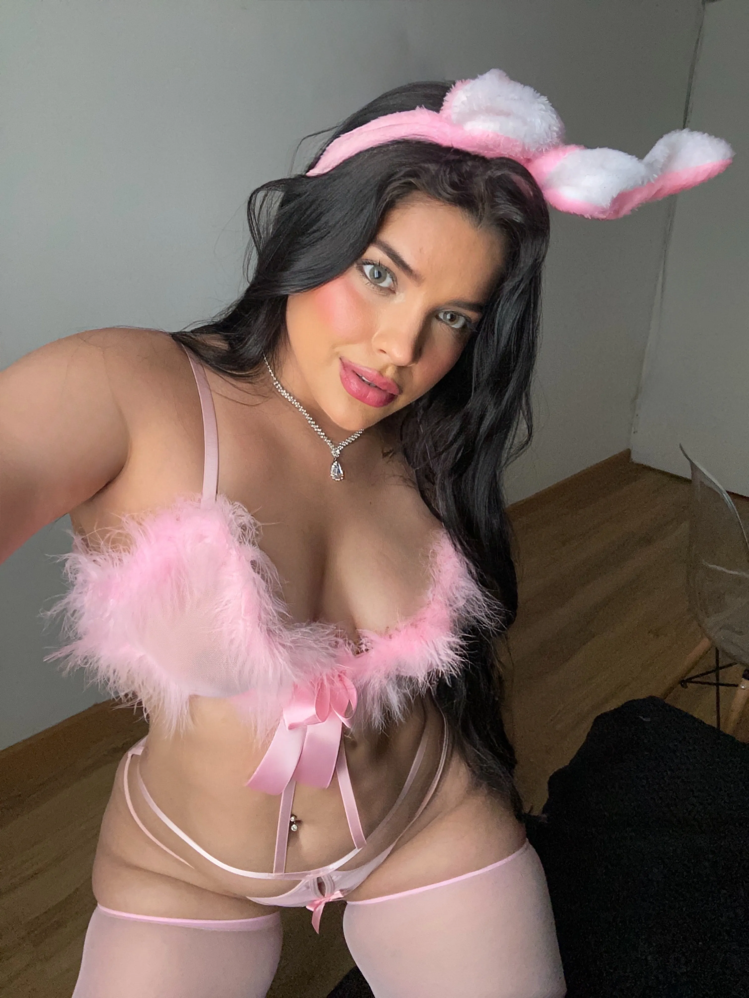 Performer Maxinekinky Photo 2