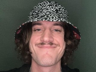 Parkerstark profielfoto van cam model