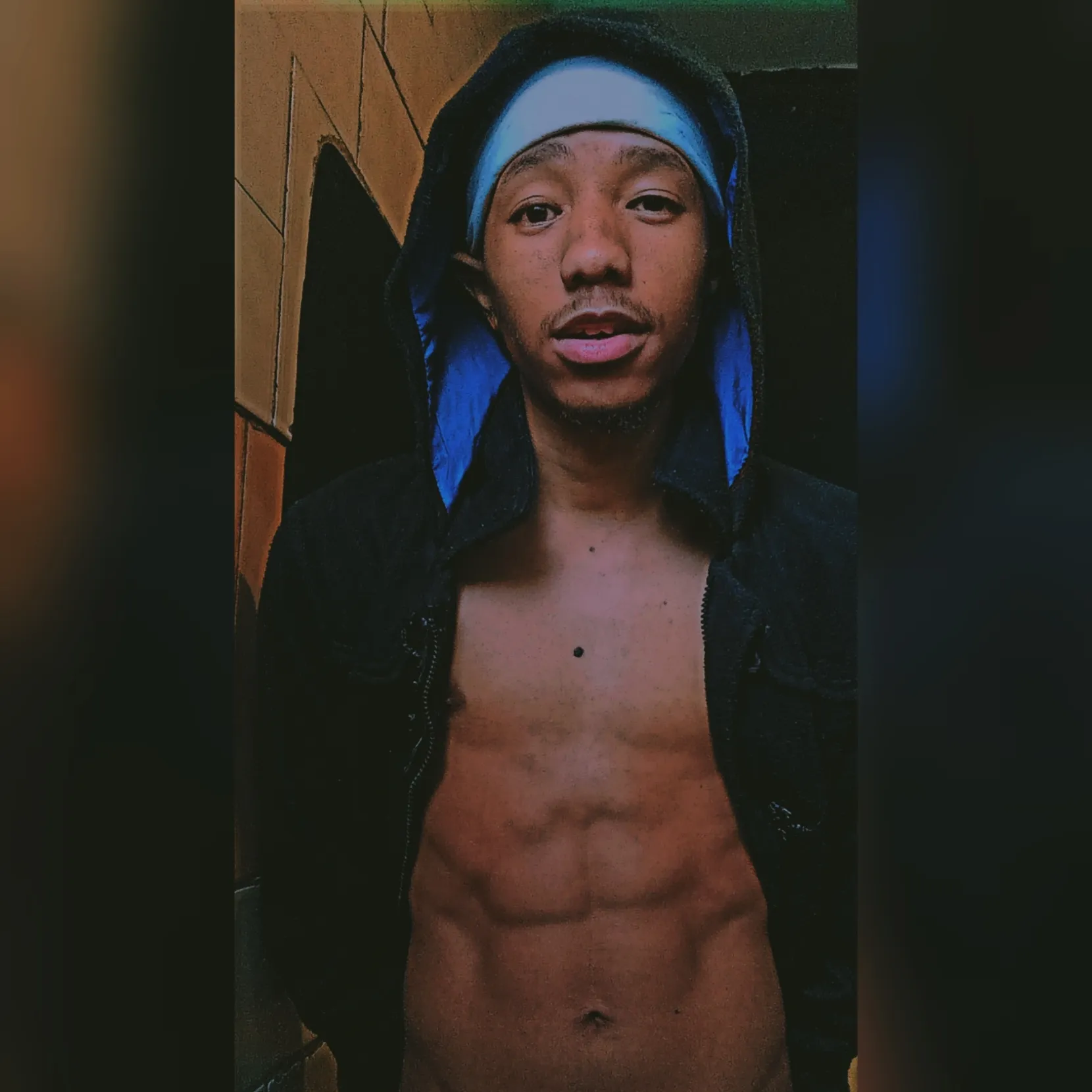 Interprète Lastfable211 Photo 7