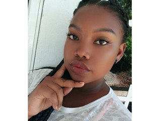 KylaBloom profilbild på webbkameramodell