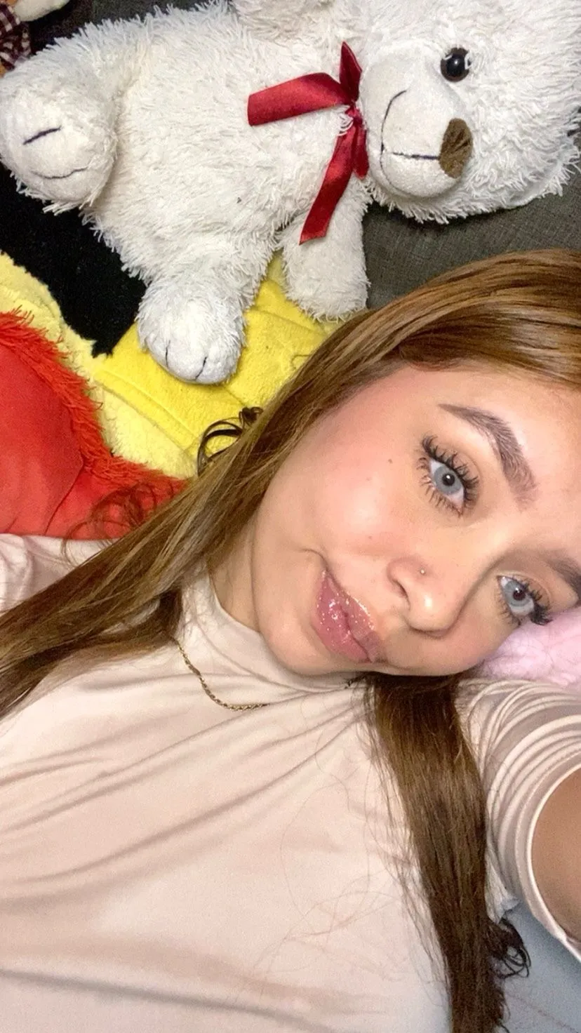 Performer Karoline_606 Photo 1