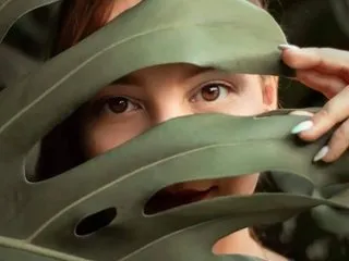 Saraarouusee immagine del profilo del modello di cam