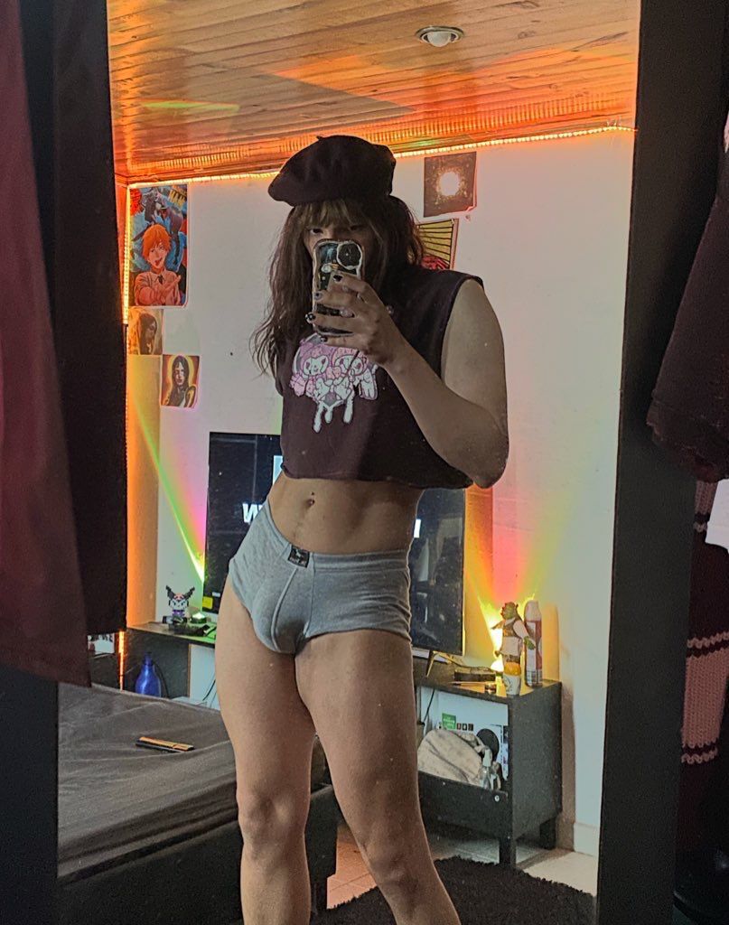 Interprète Ella_Thorne Photo 1