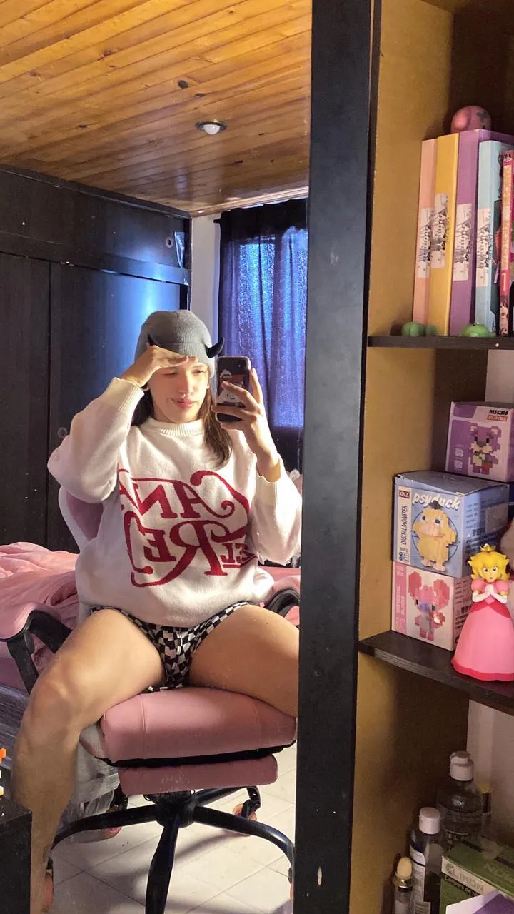 Intérprete Ella_Thorne Foto 3