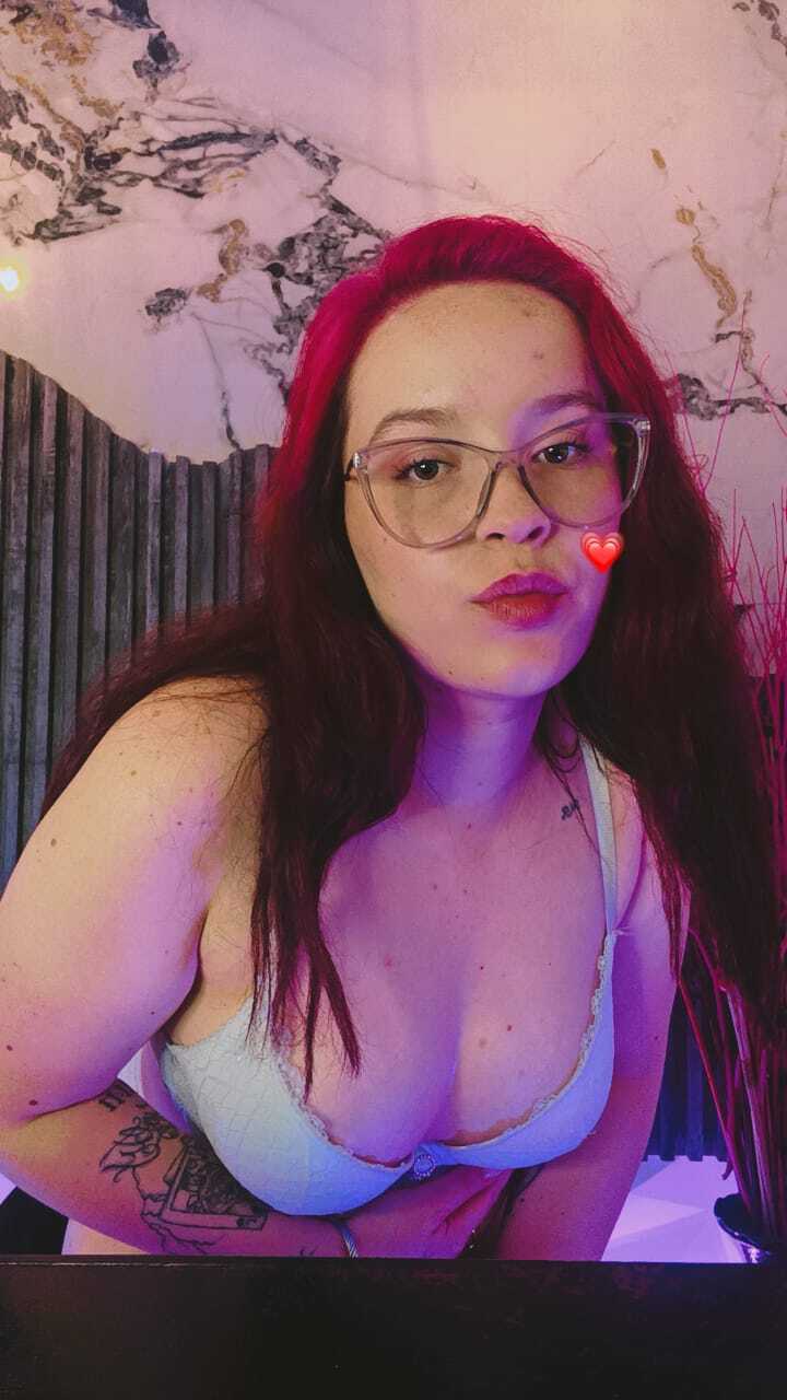 Performer AgathaBms Photo 6